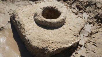 El temporal descubre restos de calzada romana y acueducto en playa de Cádiz