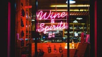 7 reglas que te ayudarán a salir feliz de una tienda de vinos