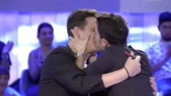 Alejo Sauras se lanza a besar a Christian Gálvez en pleno 'Pasapalabra'