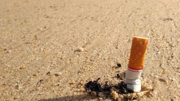 Barcelona prohíbe fumar en todas sus playas