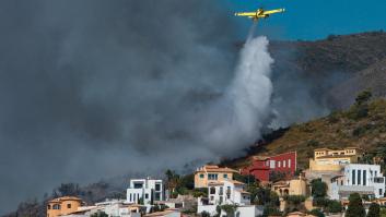 El incendio de la Vall d'Ebo arrasa 9.500 hectáreas y obliga a desalojar cinco localidades
