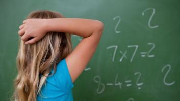 Un padre triunfa al compartir la genial respuesta de su hija a un ejercicio de matemáticas