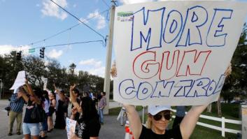 Sobrevivientes de la matanza en Florida convocan una gran marcha contra las armas