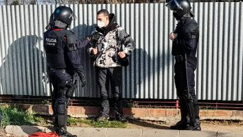 Unas 60 personas cortan la AP-7 en Girona en protesta por el encarcelamiento de Hasél