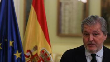 Méndez de Vigo afirma que se garantizará derecho a castellano en centros de Cataluña