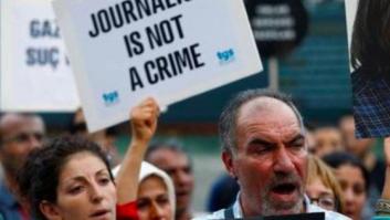 Europa retrocede a "pasos agigantados" en libertad de prensa, denuncia RSF
