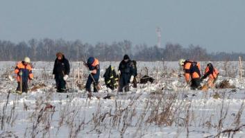 Mueren 71 personas al estrellarse un avión a las afueras de Moscú