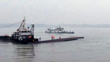 Más de 400 desaparecidos tras un naufragio en el río Yangtsé en China