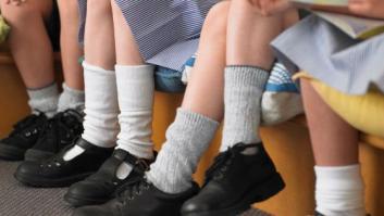 Un colegio de Tokio impone un uniforme de Armani a sus alumnos de primaria