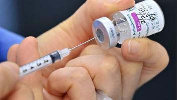Castilla y León notifica dos posibles casos de efectos adversos relacionados con la vacuna de AstraZeneca