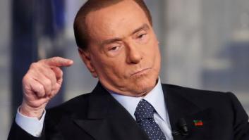 Berlusconi dice que no está acostumbrado al cortejo porque son las mujeres las que van a él