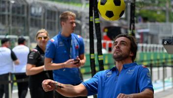 Fernando Alonso sorprende de esta forma a sus seguidores: menudo control con el balón