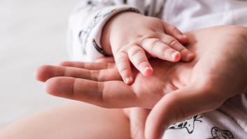 Un estudio revela que las madres vacunadas transmiten anticuerpos a sus bebés lactantes