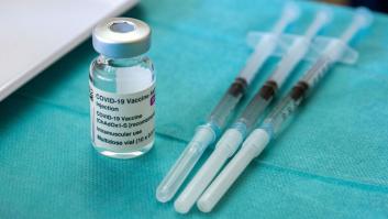 Alemania suspende la vacunación con AstraZeneca en menores de 60 años por la aparición de coágulos "raros"