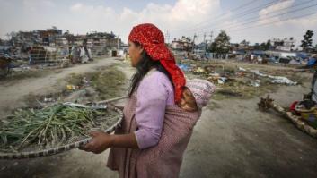 Una joven muere en Nepal tras la expulsión por su familia de su casa por tener la menstruación
