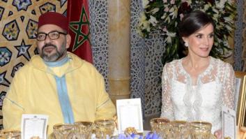 La reina Letizia tuvo frío y el rey de Marruecos le regaló su capa