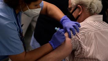 Estados Unidos pide suspender la vacunación con Janssen por casos de coágulos