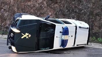 Vuelca un vehículo de la Guardia Civil que participaba en el rescate de Julen