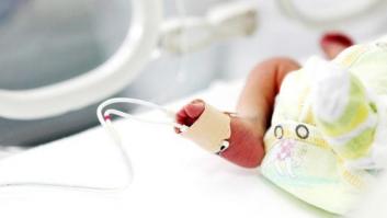 Conmoción en Bolivia por la muerte de un bebé prematuro en una incubadora improvisada