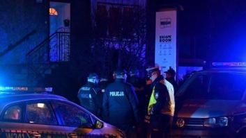Mueren cinco adolescentes en un incendio durante un juego de escape en Polonia