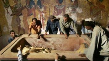 Salen a la luz tesoros de la tumba de Tutankamón encontrados por Howard Carter en 1922