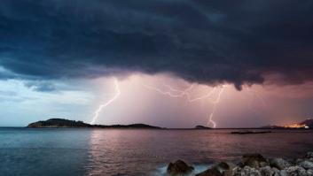 Un fotógrafo de naturaleza comparte sus mejores fotos del año de cielos tormentosos