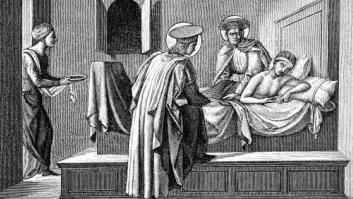 En los tiempos medievales, ¿cómo sanaba alguien de una puñalada en el abdomen?