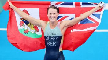 "Acaba de hacer historia": Flora Duffy se corona en triatlón y todo Twitter comenta lo mismo