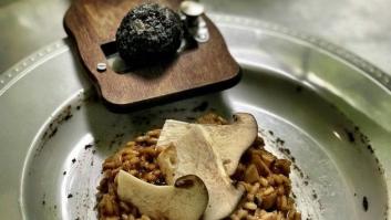 Risottode trufa negra con foie gras fresco, hongos y manitas de cordero lechal