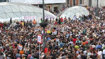 Carmena homenajeará al 15-M con una placa en la Puerta del Sol