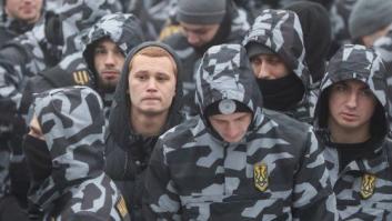 El Parlamento de Ucrania aprueba la ley marcial en 10 de las 30 provincias del país