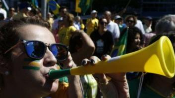Miles de personas exigen la salida de Dilma Rousseff del Gobierno de Brasil