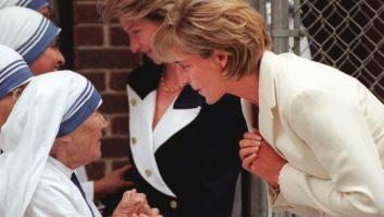 Crea con Photoshop una foto de Diana de Gales en el bautizo de su nieta la princesa Carlota