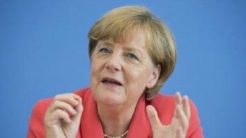 Merkel aboga por revisar Schengen si no hay reparto equitativo de refugiados