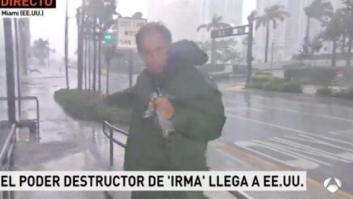 El corresponsal de Antena 3 en EEUU las pasa canutas en pleno huracán Irma