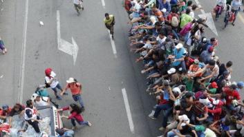 Trump cortará la ayuda a Honduras y Guatemala, pero la caravana migrante sigue rumbo a EEUU