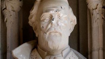 Desfiguran una estatua de la Confederación en la Universidad de Duke, en Carolina del Norte