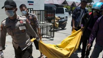Los muertos por los terremotos y el tsunami en Indonesia ascienden a 832