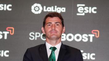 Iker Casillas sorprende en Twitter al dar 'me gusta' a este mensaje de Ayuso