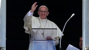 El papa Francisco felicita a una pareja gay de Brasil por bautizar a sus hijos