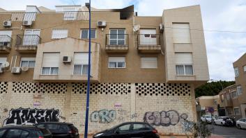 Mueren una mujer y sus dos hijos menores en el incendio "intencionado" de su piso en Almería
