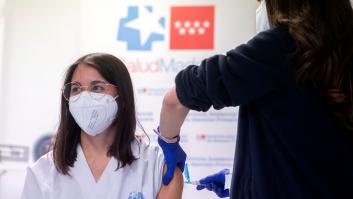 Polémica por lo que ha dicho el mayor experto en coronavirus de España sobre los no vacunados