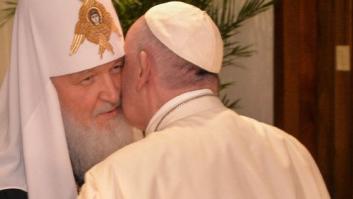 El papa se reúne con el patriarca ortodoxo ruso Kiril después de 1.000 años de distanciamiento
