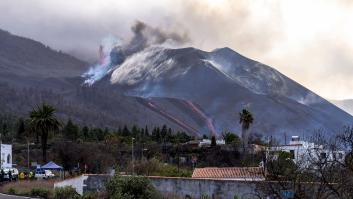 Surge una nueva colada en el volcán de La Palma que se desplaza hacia Las Manchas