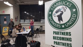 Las jóvenes que gritaron "¡basta!" a Starbucks y ganaron el pulso: nace su primer sindicato
