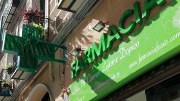 Una farmacia del centro de Madrid da a Ayuso donde más duele con el cartel que ha puesto en la puerta