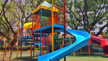 Detenidos tres jóvenes por practicar sexo en un parque infantil a plena luz del día en Madrid