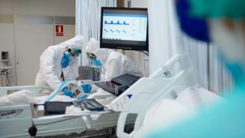 Los médicos de cuidados intensivos reclaman limitar aforos y reuniones