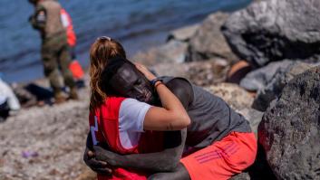 El caso del migrante de Ceuta cuyo abrazo se hizo viral es rechazado por la Justicia europea