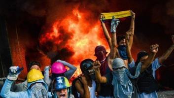 Un grupo de atacantes incendia oficinas del Supremo en Venezuela